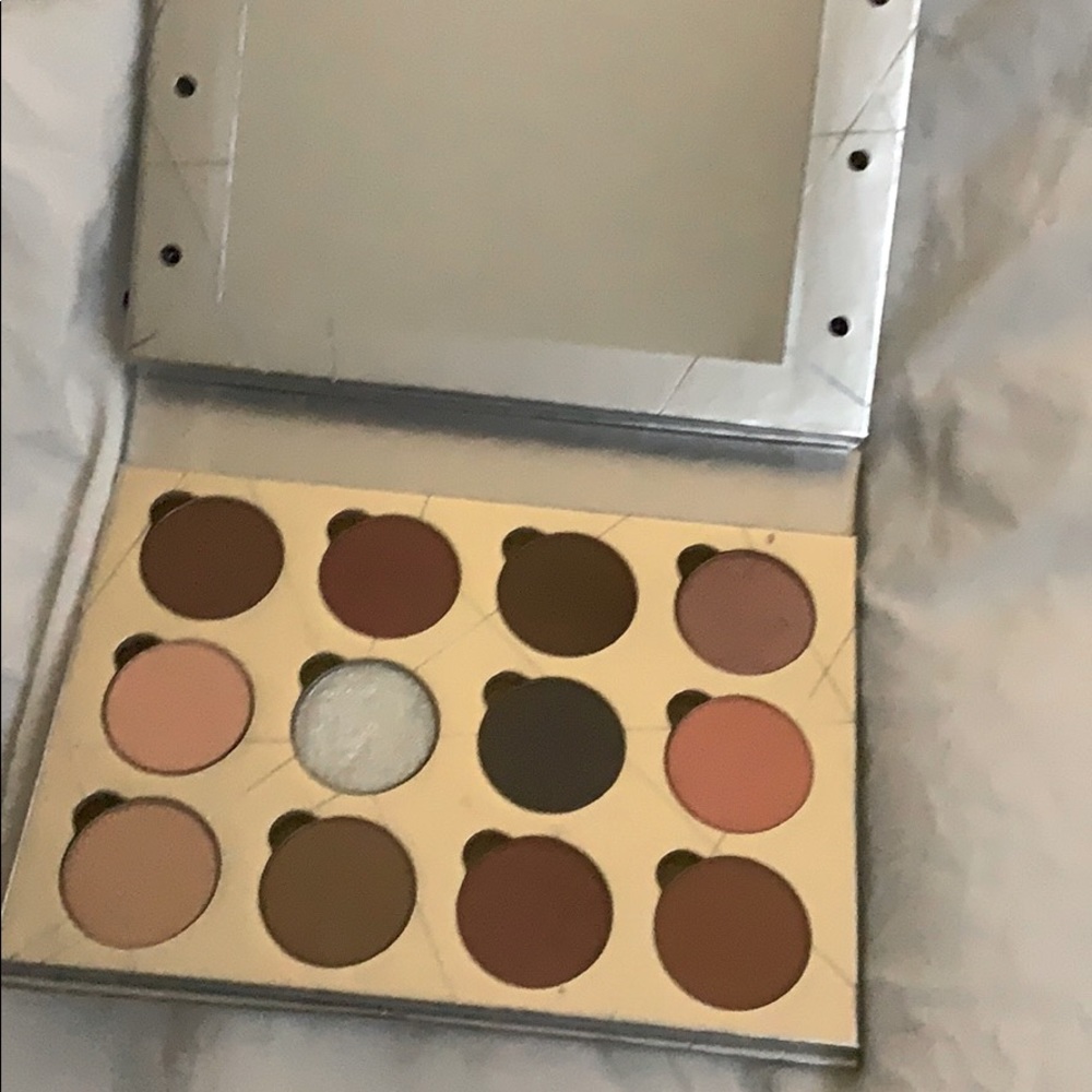 PÜR Out of the Blue Eyeshadow Palette